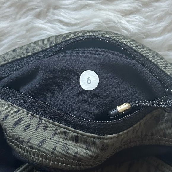 Lululemon Leggings Run: Inspire Crop II *Full-On Luxtreme (Mesh) Green Black 6 - Picture 10 of 13